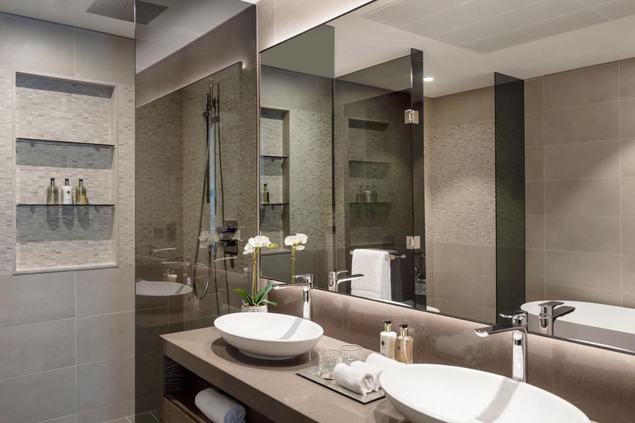 Deluxe One Bedroom Suite with Balcony