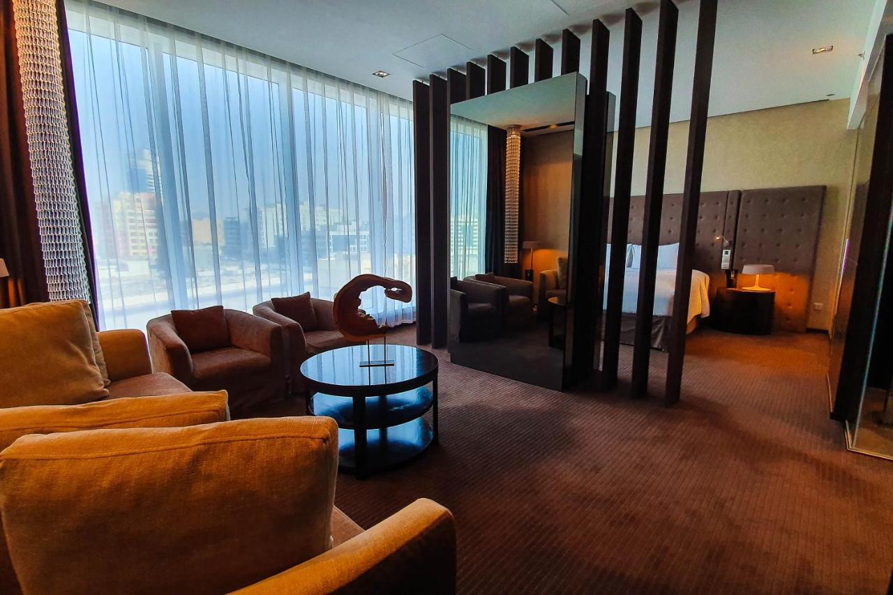Junior King Suite - Non-Smoking