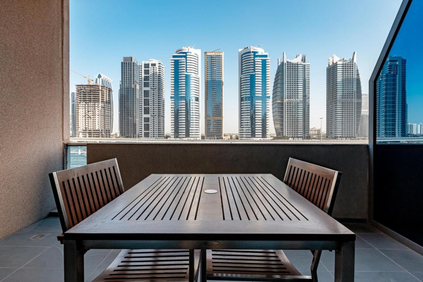 Studio Balcony,1756507142:JPEG