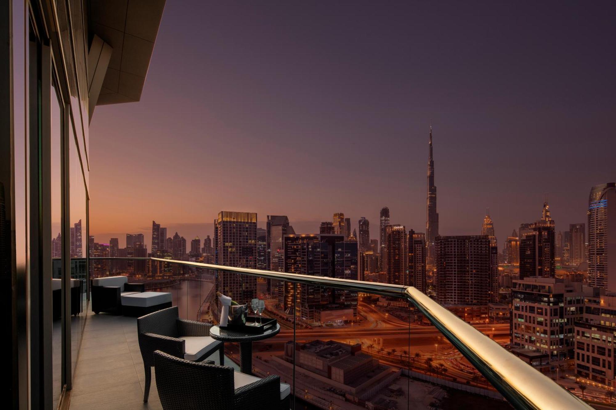 Rockstar King Suite