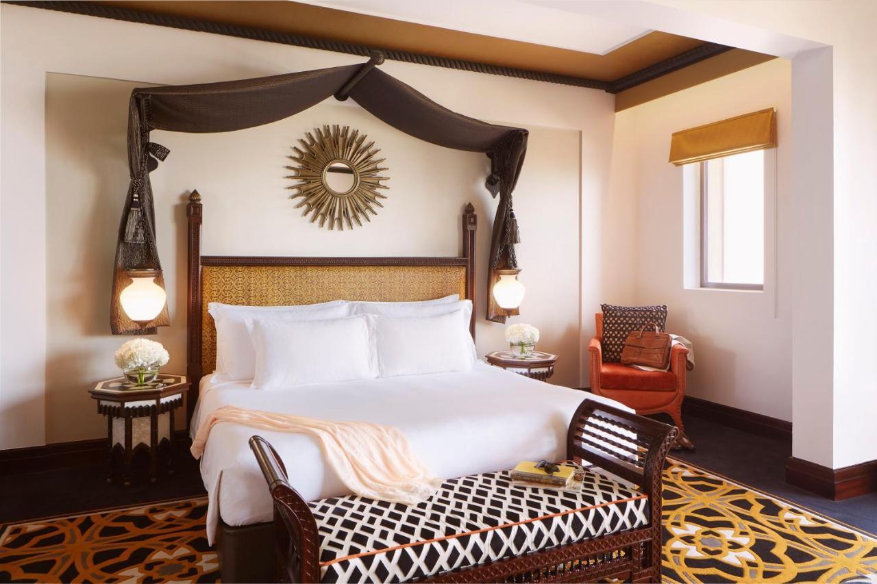 Junior Ocean View Suite Airport Transfers Suite Benefits,1293343807:JPEG