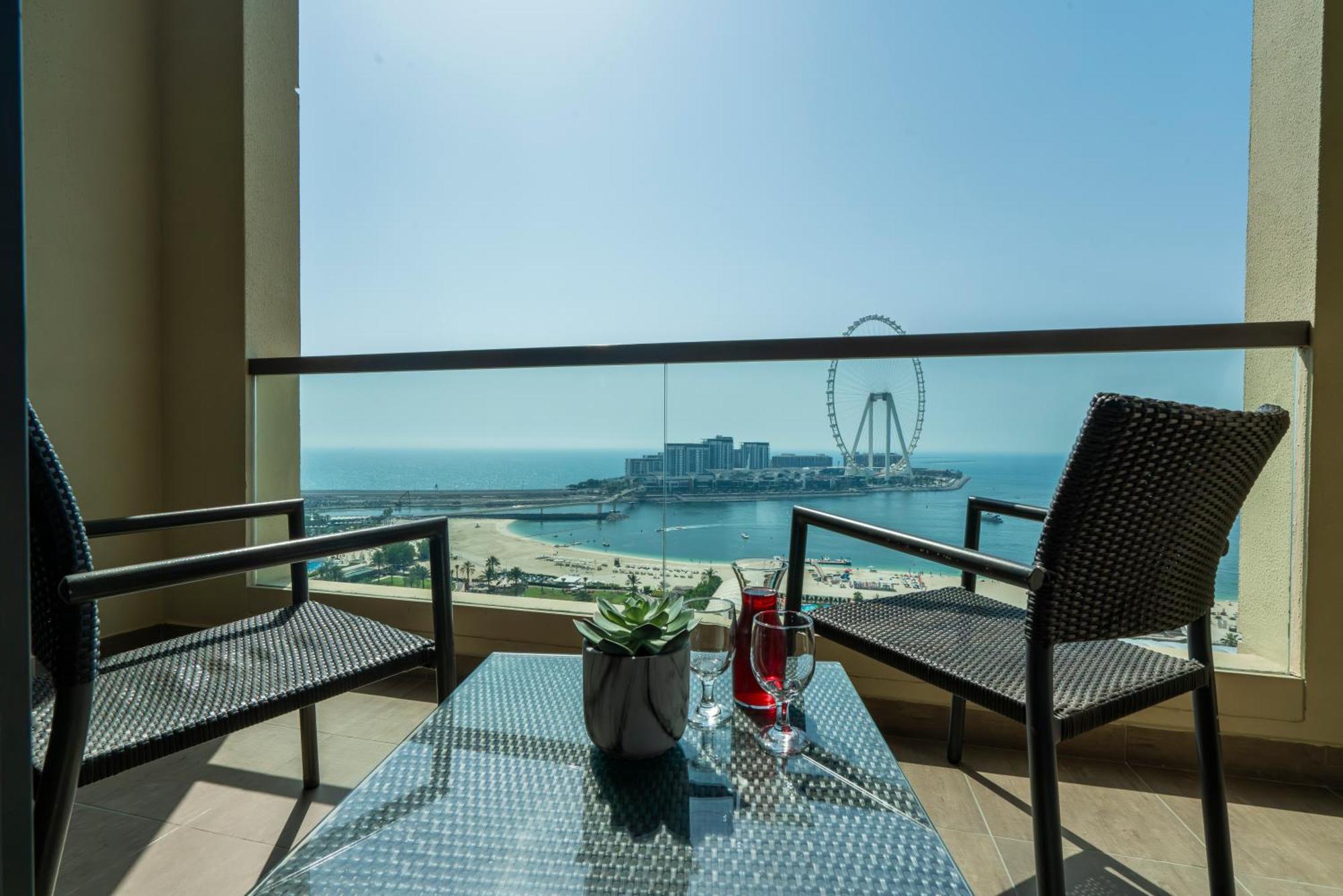 Ain Dubai Sea View Room Balcony Twin Bed