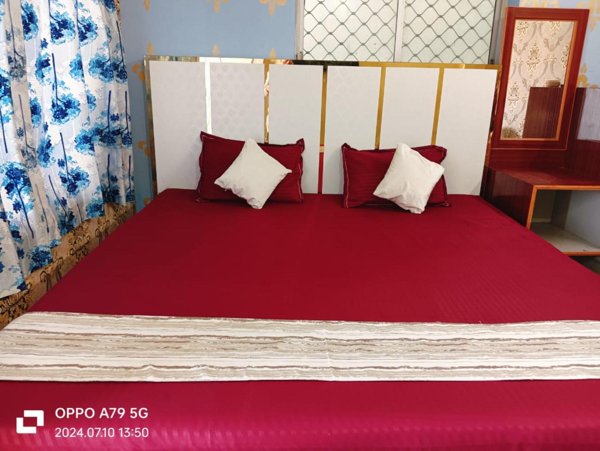 One-Bedroom Residential Suite,1614995237:JPEG