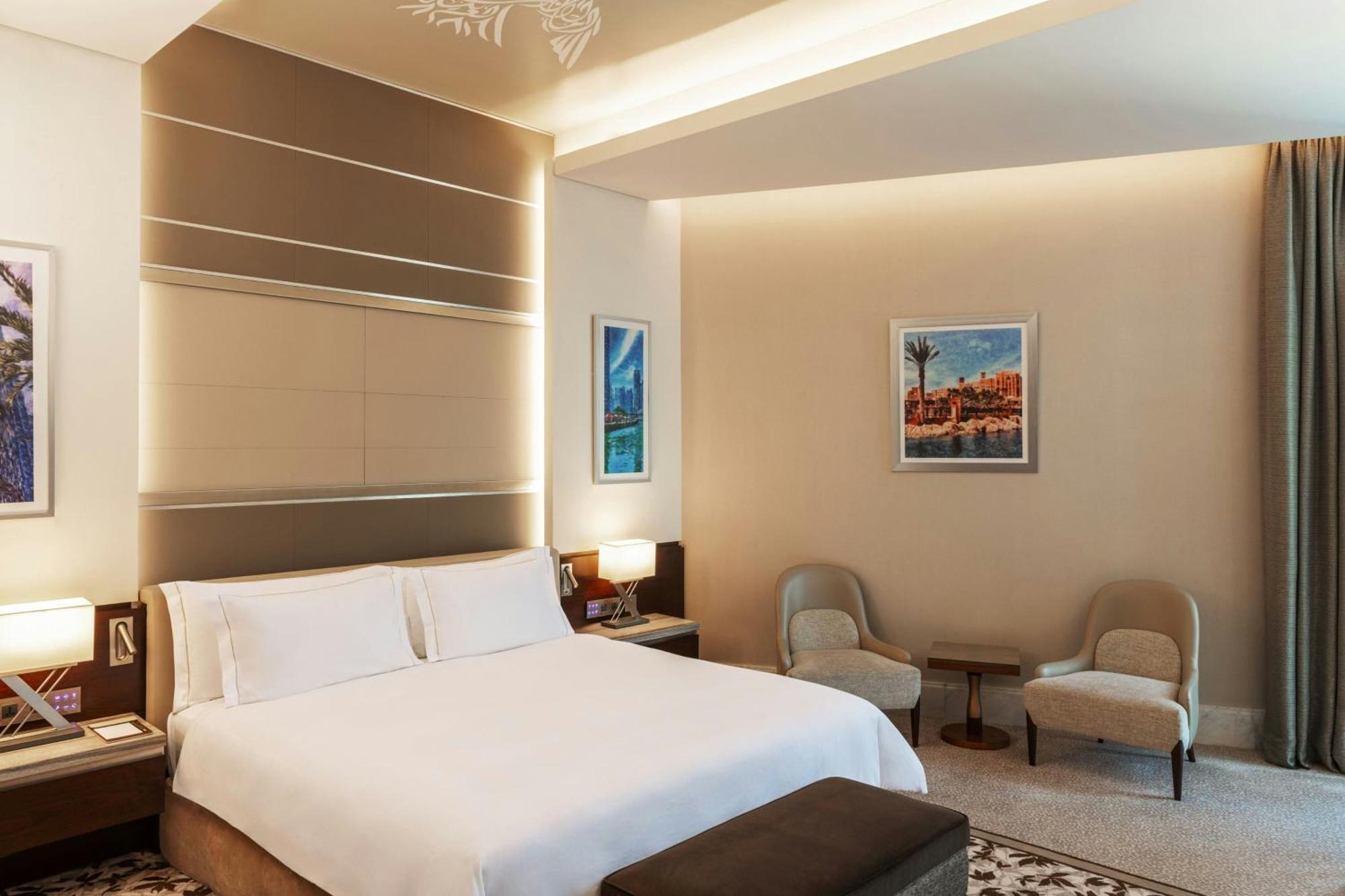 Deluxe King Room with Bay View ( Complimentary Shuttle to Dubai Mall, Business Bay Metro Station & Kite Beach),1643201036:JPEG