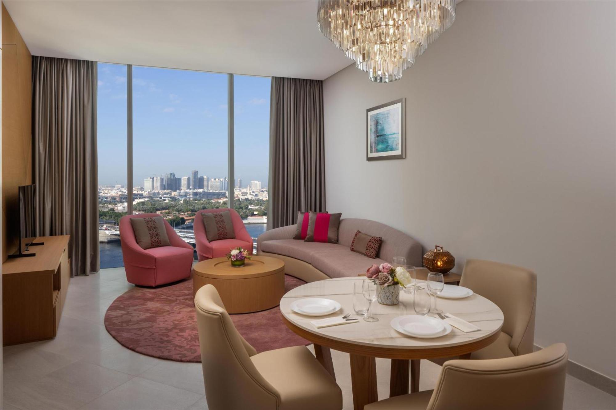 Two-Bedroom Apartment with Creek View