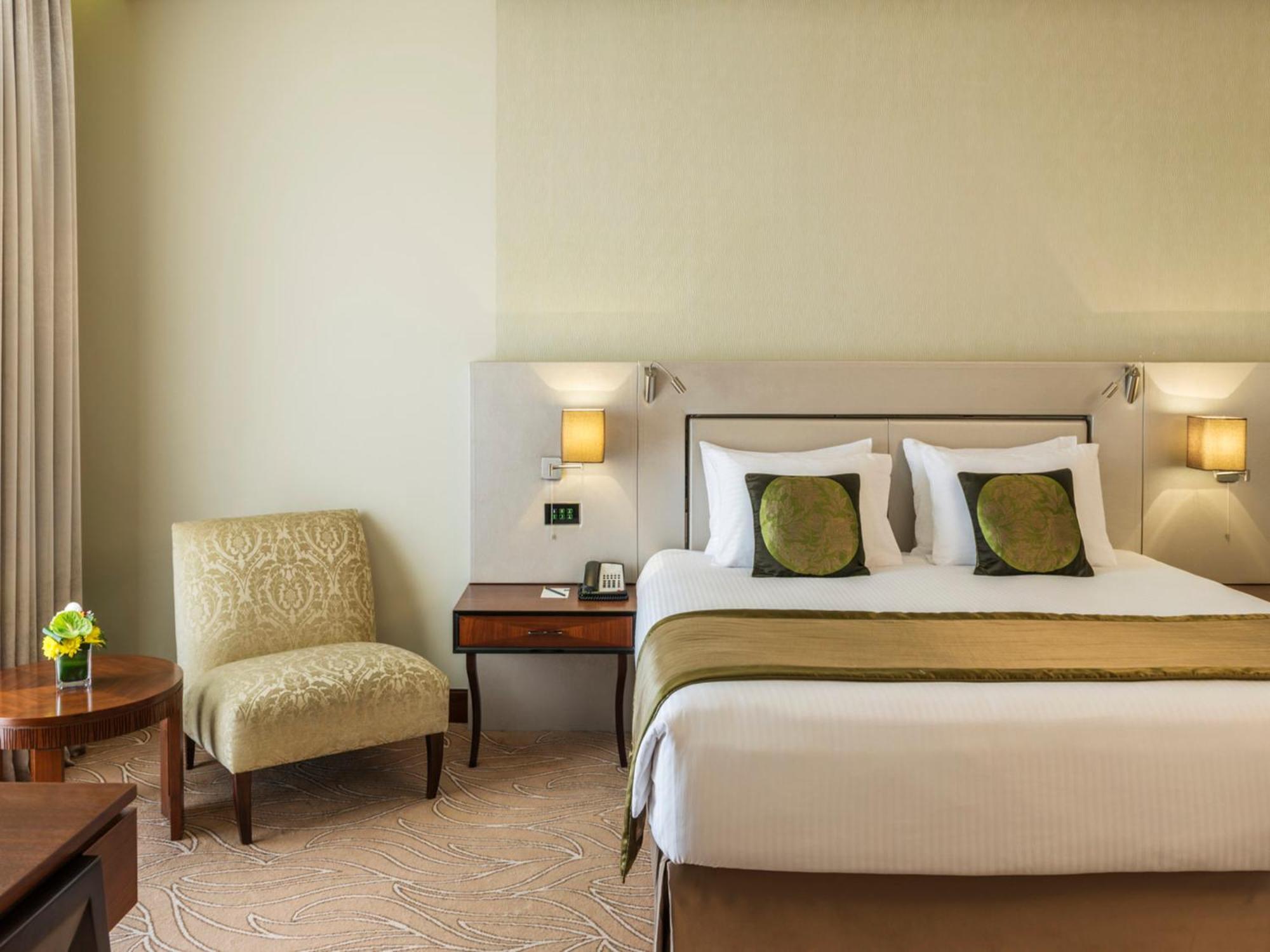 Superior King Room