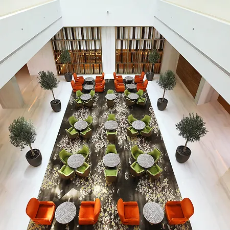 Grand Cosmopolitan Hotel-3